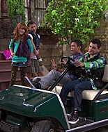 Shake_It_Up_S01E07_1080p_BTD_000658.jpg
