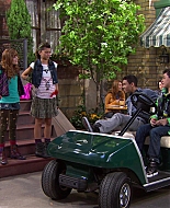 Shake_It_Up_S01E07_1080p_BTD_000764.jpg