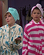 Shake_It_Up_S01E07_1080p_BTD_000911.jpg