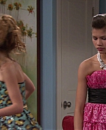 Shake_It_Up_S01E07_1080p_BTD_001158.jpg