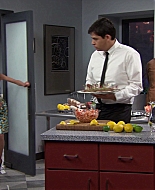Shake_It_Up_S01E07_1080p_BTD_001330.jpg