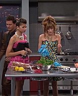 Shake_It_Up_S01E07_1080p_BTD_001353.jpg