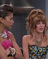 Shake_It_Up_S01E07_1080p_BTD_001380.jpg