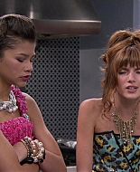 Shake_It_Up_S01E07_1080p_BTD_001382.jpg