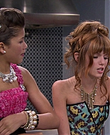 Shake_It_Up_S01E07_1080p_BTD_001399.jpg
