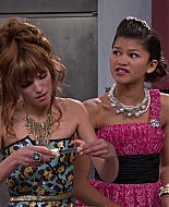 Shake_It_Up_S01E07_1080p_BTD_001462.jpg
