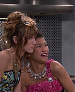 Shake_It_Up_S01E07_1080p_BTD_001576.jpg