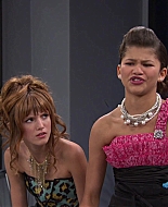 Shake_It_Up_S01E07_1080p_BTD_001686.jpg