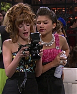 Shake_It_Up_S01E07_1080p_BTD_002740.jpg