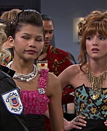Shake_It_Up_S01E07_1080p_BTD_002798.jpg