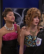 Shake_It_Up_S01E07_1080p_BTD_002931.jpg