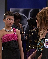 Shake_It_Up_S01E07_1080p_BTD_002948.jpg