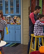 Shake_It_Up_S01E07_1080p_BTD_003029.jpg