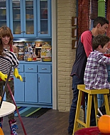 Shake_It_Up_S01E07_1080p_BTD_003030.jpg