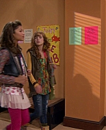 Shake_It_Up_S01E08_1080p_BTD_000291.jpg