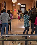 Shake_It_Up_S01E08_1080p_BTD_000307.jpg