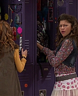 Shake_It_Up_S01E08_1080p_BTD_000370.jpg