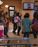 Shake_It_Up_S01E08_1080p_BTD_000404.jpg