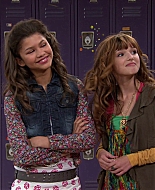 Shake_It_Up_S01E08_1080p_BTD_000437.jpg