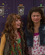 Shake_It_Up_S01E08_1080p_BTD_000488.jpg