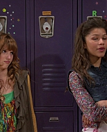 Shake_It_Up_S01E08_1080p_BTD_000504.jpg