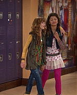 Filename=Shake_It_Up_S01E08_1080p_BTD_000546.jpg
Filesize=239KiB
Dimensions=1920x1080
Date added=Apr 12, 2026 Shake_It_Up_S01E08_1080p_BTD_000546.jpg