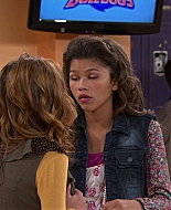 Shake_It_Up_S01E08_1080p_BTD_000568.jpg