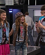 Shake_It_Up_S01E08_1080p_BTD_000892.jpg