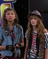 Shake_It_Up_S01E08_1080p_BTD_000962.jpg