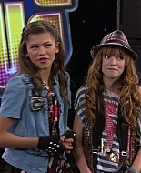 Shake_It_Up_S01E08_1080p_BTD_000979.jpg