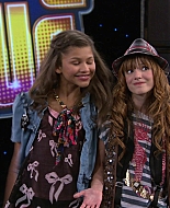 Shake_It_Up_S01E08_1080p_BTD_000984.jpg
