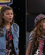 Shake_It_Up_S01E08_1080p_BTD_000990.jpg