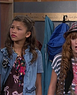 Shake_It_Up_S01E08_1080p_BTD_001012.jpg