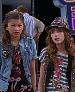 Shake_It_Up_S01E08_1080p_BTD_001220.jpg