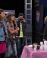 Shake_It_Up_S01E08_1080p_BTD_001232.jpg