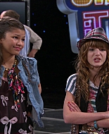 Shake_It_Up_S01E08_1080p_BTD_001243.jpg