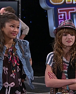Shake_It_Up_S01E08_1080p_BTD_001244.jpg