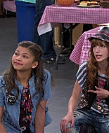 Shake_It_Up_S01E08_1080p_BTD_001335.jpg