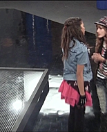 Shake_It_Up_S01E08_1080p_BTD_001447.jpg