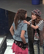 Shake_It_Up_S01E08_1080p_BTD_001454.jpg