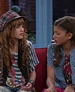 Shake_It_Up_S01E08_1080p_BTD_001563.jpg