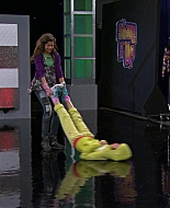 Shake_It_Up_S01E08_1080p_BTD_002239.jpg