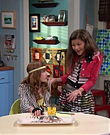Shake_It_Up_S01E08_1080p_BTD_002551.jpg