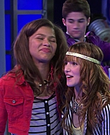 Shake_It_Up_S01E08_1080p_BTD_002871.jpg