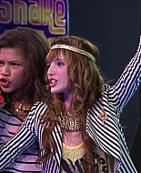 Shake_It_Up_S01E08_1080p_BTD_002921.jpg