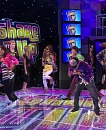 Shake_It_Up_S01E08_1080p_BTD_002935.jpg