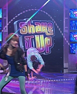 Shake_It_Up_S01E09_1080p_BTD_000145.jpg