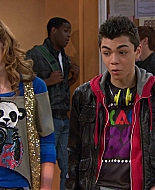 Shake_It_Up_S01E09_1080p_BTD_000572.jpg