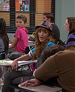 Shake_It_Up_S01E09_1080p_BTD_000867.jpg