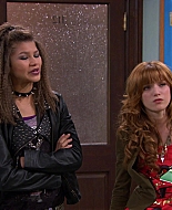 Shake_It_Up_S01E09_1080p_BTD_001476.jpg